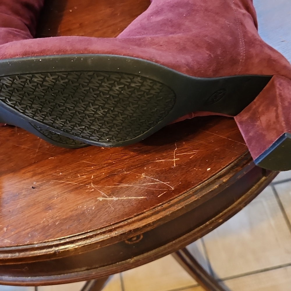 Boots - Picture 5 of 7